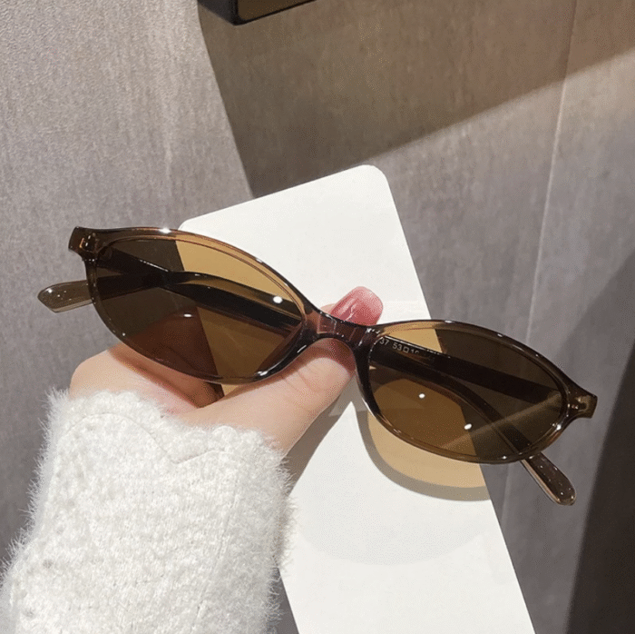 (FA156) Kacamata Hitam Fashion Oval Retro Korean Look Sunglasses Vintage Fashion Wanita - Gambar 1