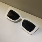 Kacamata Hitam Cat Eye Besar Sunglasses Kekinian  Unisex Pria dan Wanita Trendy - Gambar 4