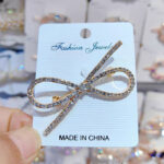 Pin Aksen Mutiara dan Berlian Imitasi untuk Aksesori Wanita - Korea Brooch Batu Permata Pin Mutiara - Gambar 47